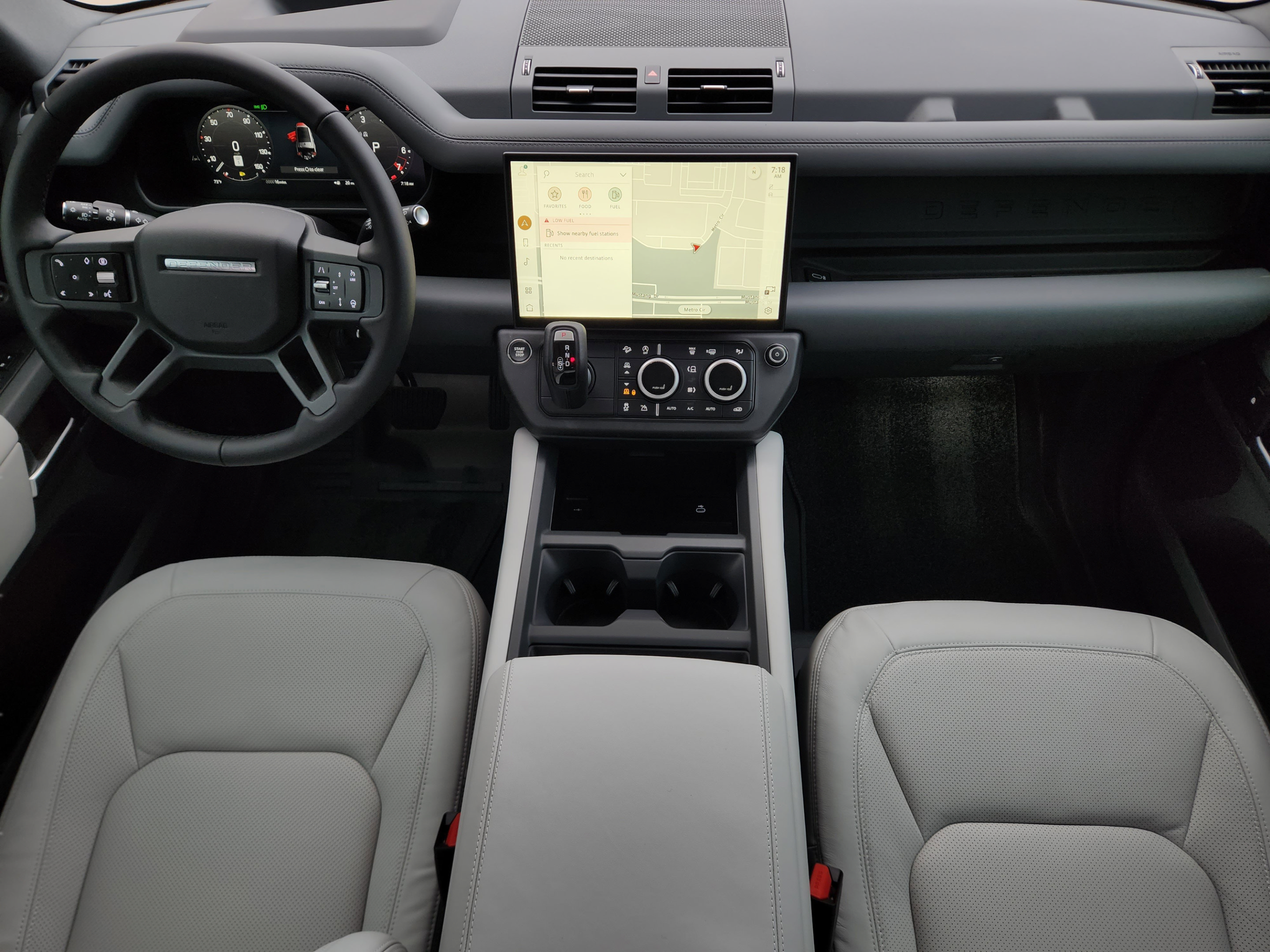 New 2026 Land Rover Defender 130 X-Dynamic SE AWD/4WD image 21