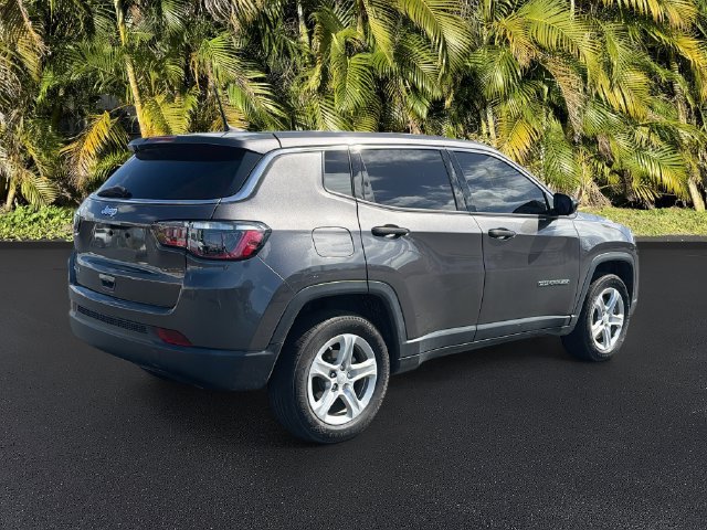 Used 2023 Jeep Compass Sport AWD/4WD image 4