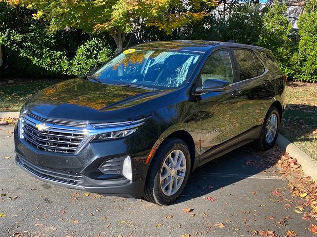 Used 2024 Chevrolet Equinox LT image 3