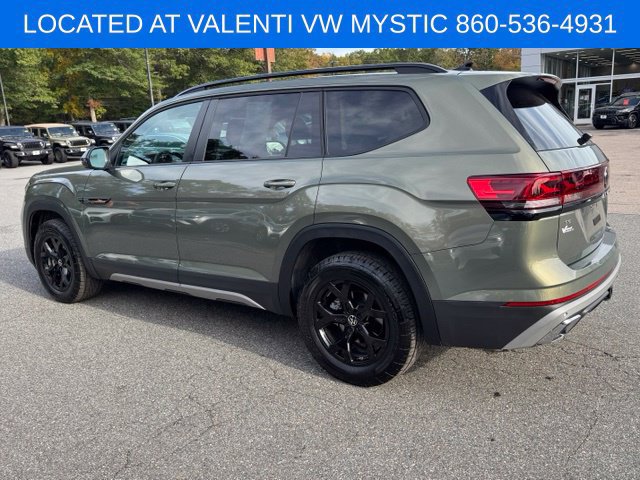 Certified 2025 Volkswagen Atlas Peak Edition SE AWD/4WD image 7