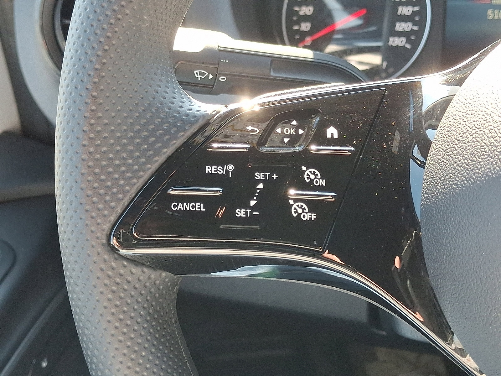 Used 2025 Mercedes-Benz Sprinter 2500 image 21