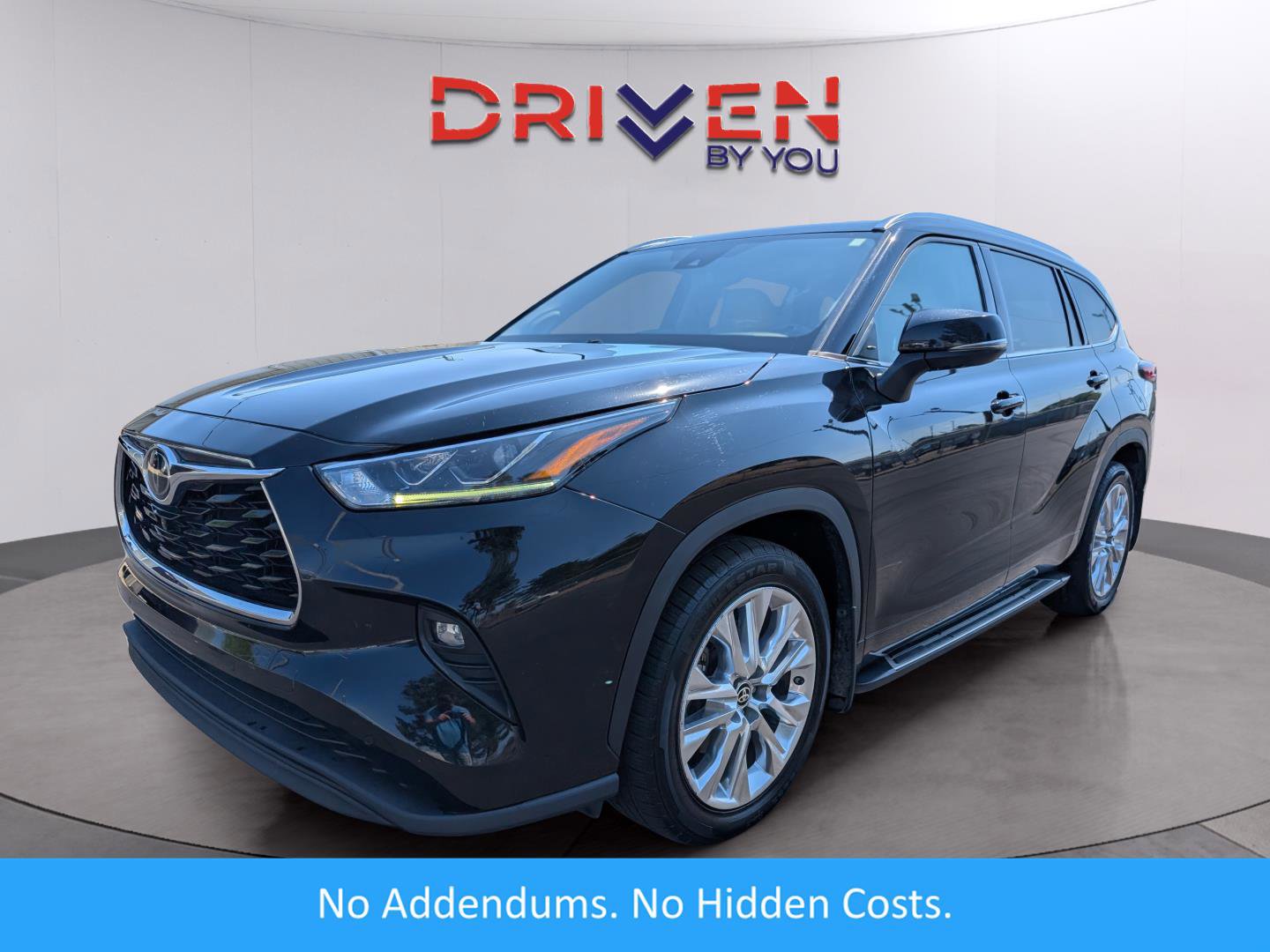 Used 2021 Toyota Highlander Limited image 1