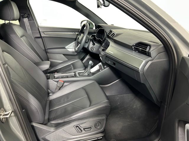 Used 2025 Audi Q3 2.0T Premium AWD/4WD image 9