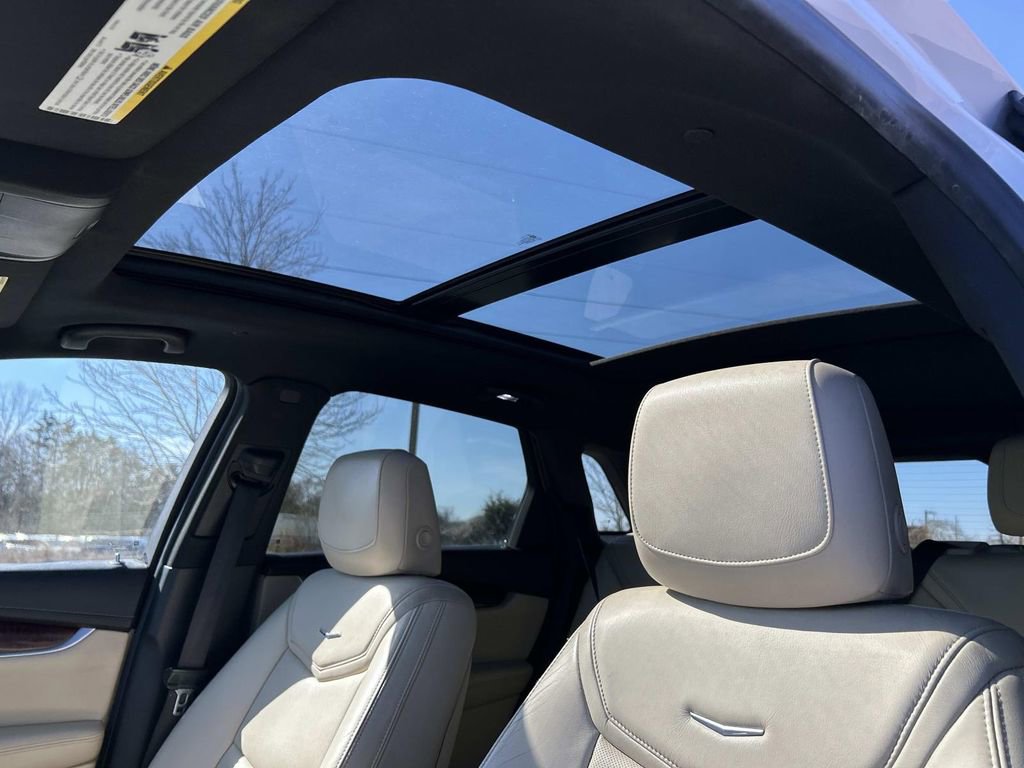 Used 2017 Cadillac XT5 Premium Luxury image 23