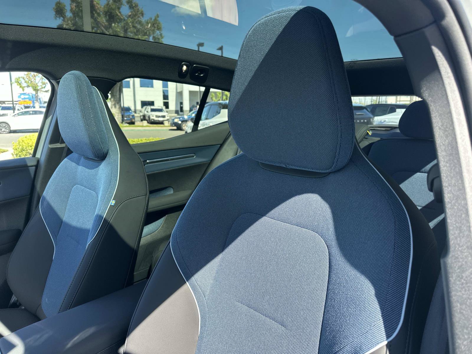 New 2026 Volvo EX30 Cross Country Ultra AWD/4WD image 14