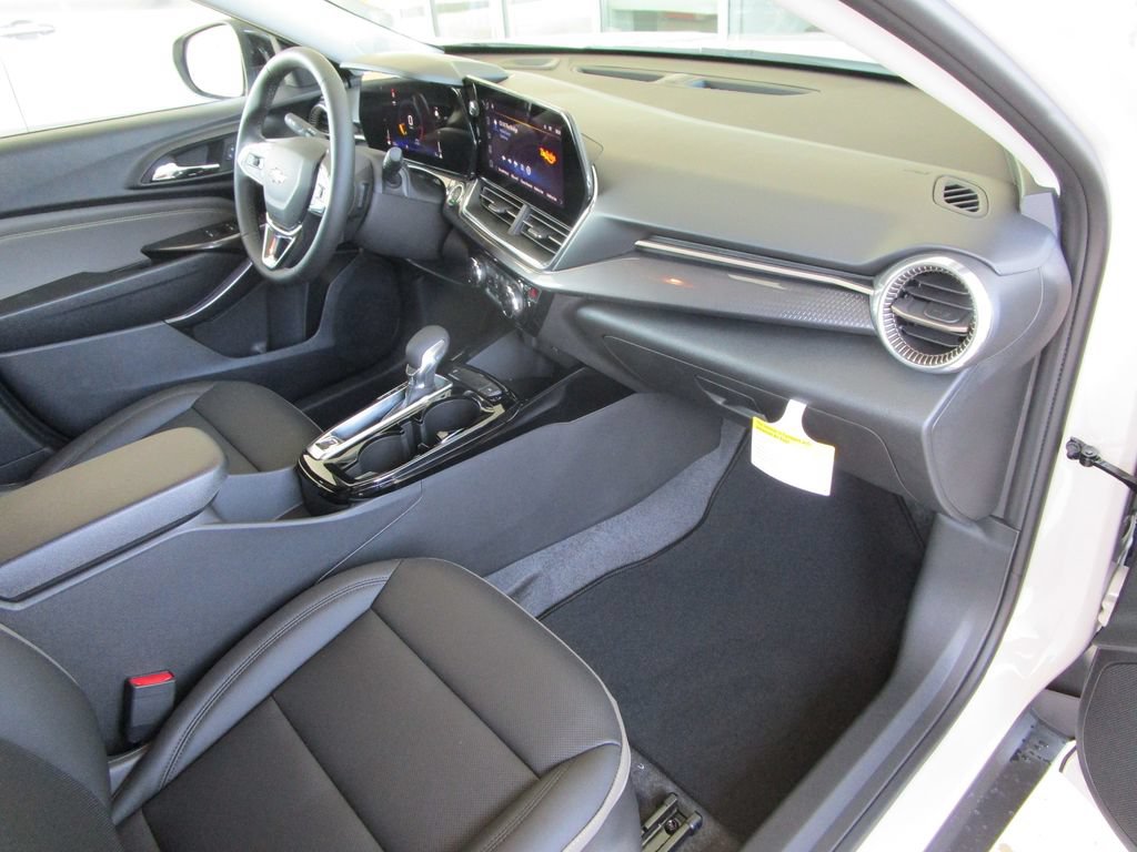 New 2026 Chevrolet Trax ACTIV w/ Driver Confidence Package FWD image 18