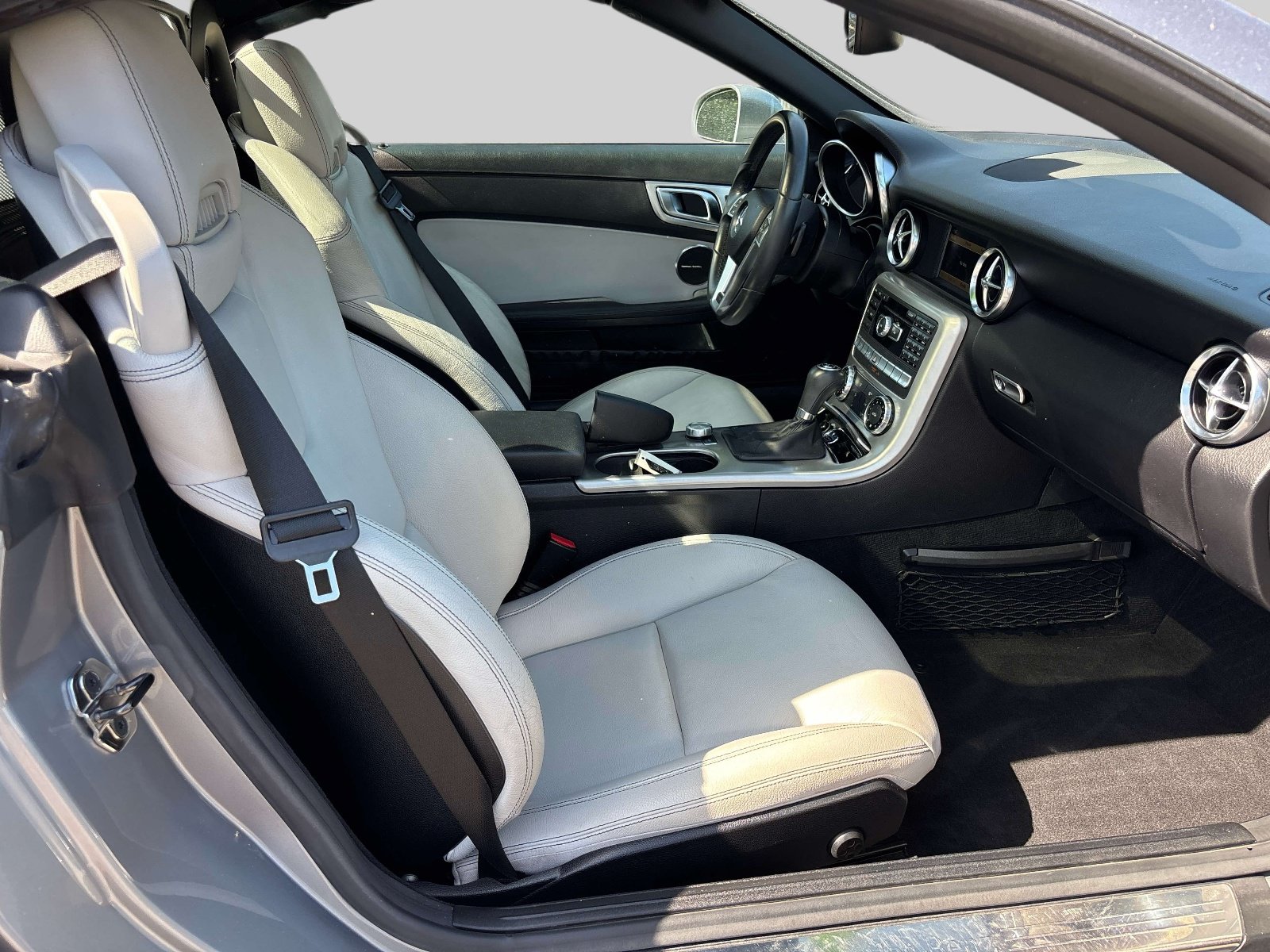 Used 2012 Mercedes-Benz SLK 350 image 13