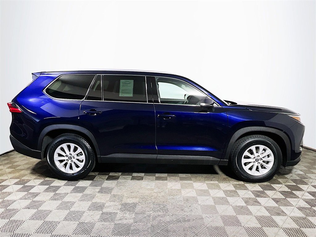 Certified 2024 Toyota Grand Highlander XLE image 9