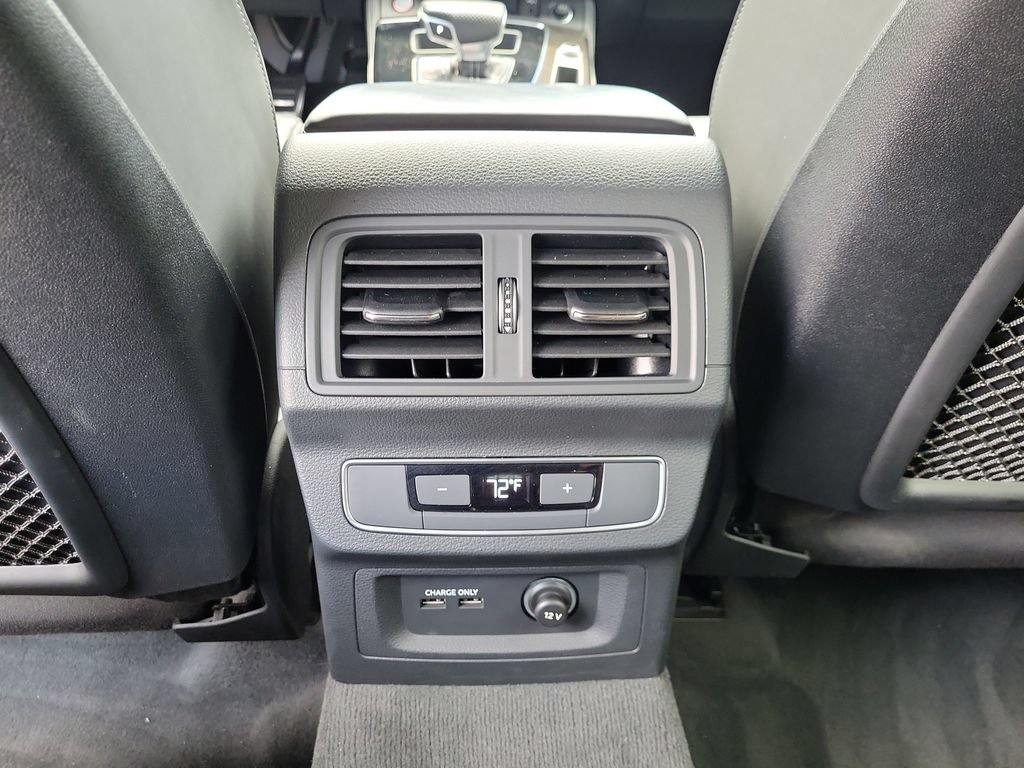 Used 2022 Audi SQ5 Premium Plus w/ Premium Plus Package AWD/4WD image 16