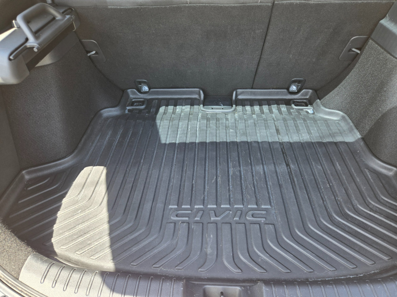 Used 2018 Honda Civic Sport image 11