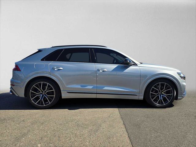 Used 2023 Audi SQ8 Premium Plus w/ Black Optic Package AWD/4WD image 2