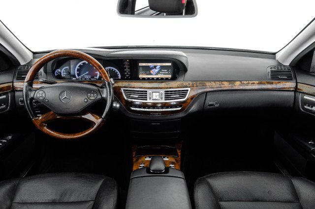 Used 2013 Mercedes-Benz S 550 4MATIC image 12