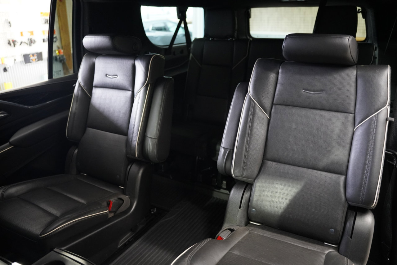 Used 2021 Cadillac Escalade ESV Sport w/ Driver Assist Tech Package image 33