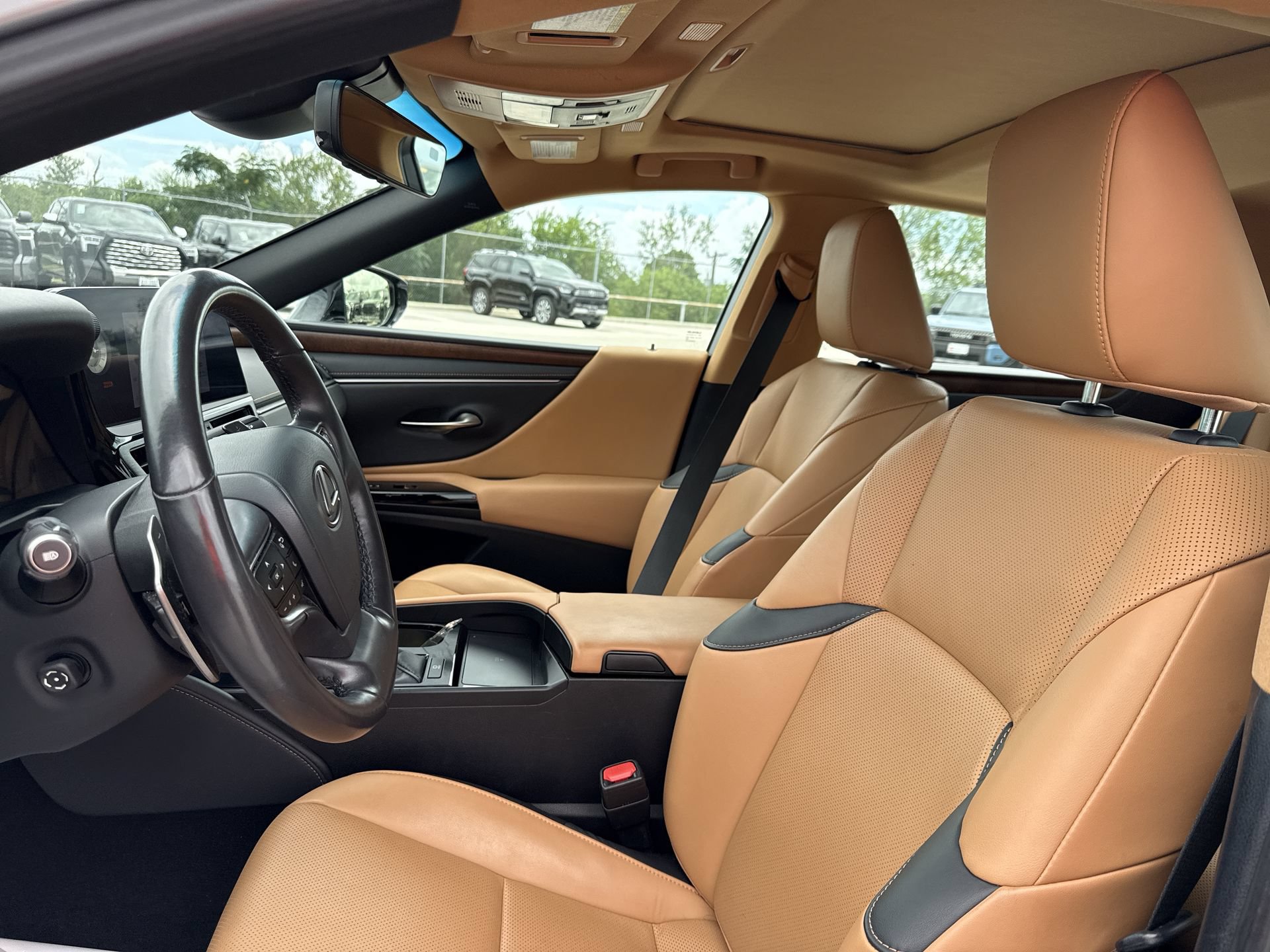 Used 2024 Lexus ES 250 w/ Premium Package AWD/4WD image 13