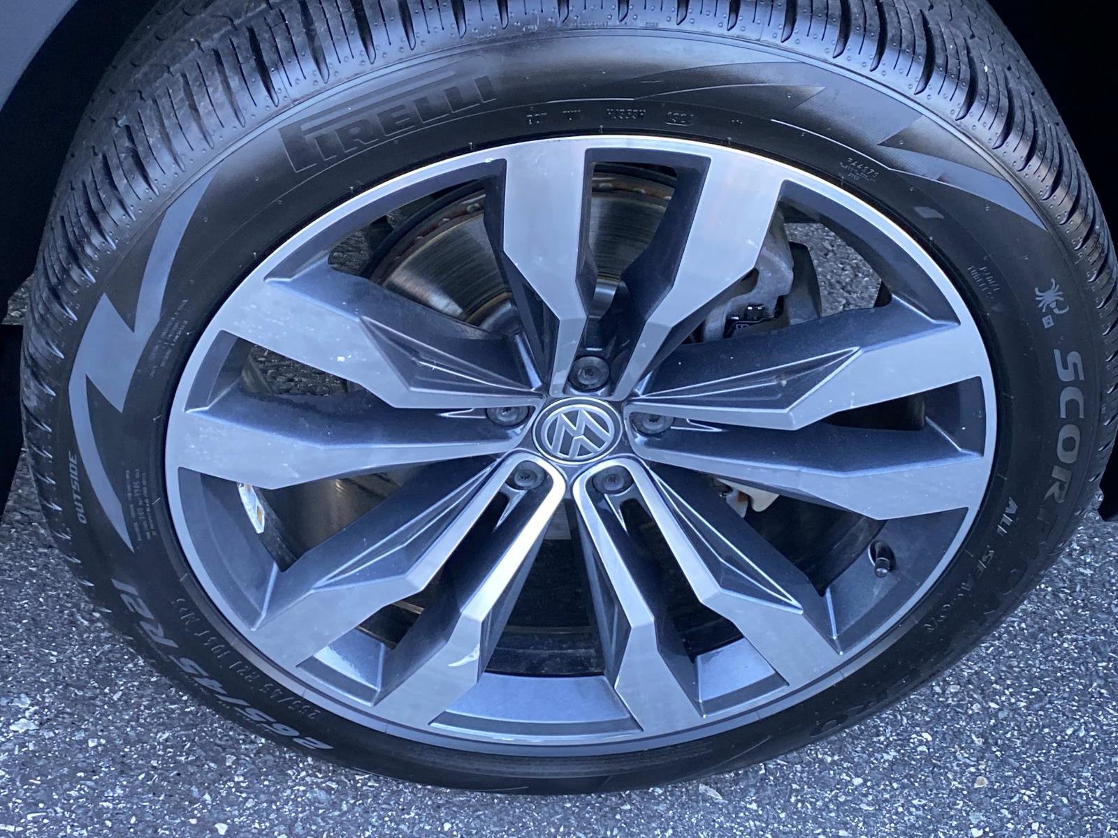 Used 2019 Volkswagen Atlas SEL Premium image 28