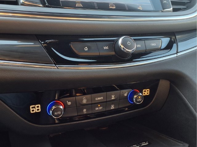Certified 2023 Buick Enclave Essence w/ Sport Touring Edition FWD image 7