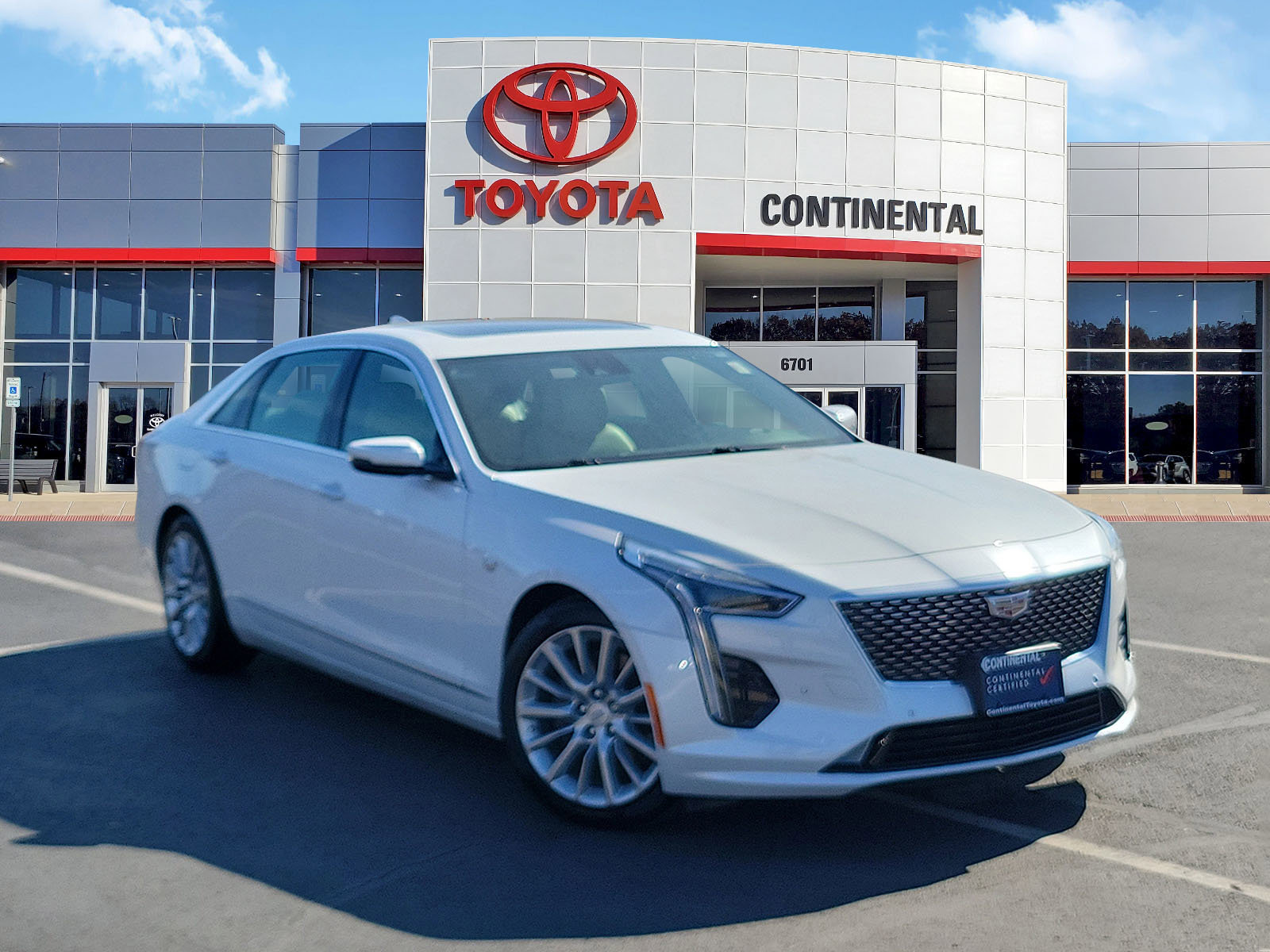 Used 2020 Cadillac CT6 Luxury image 2