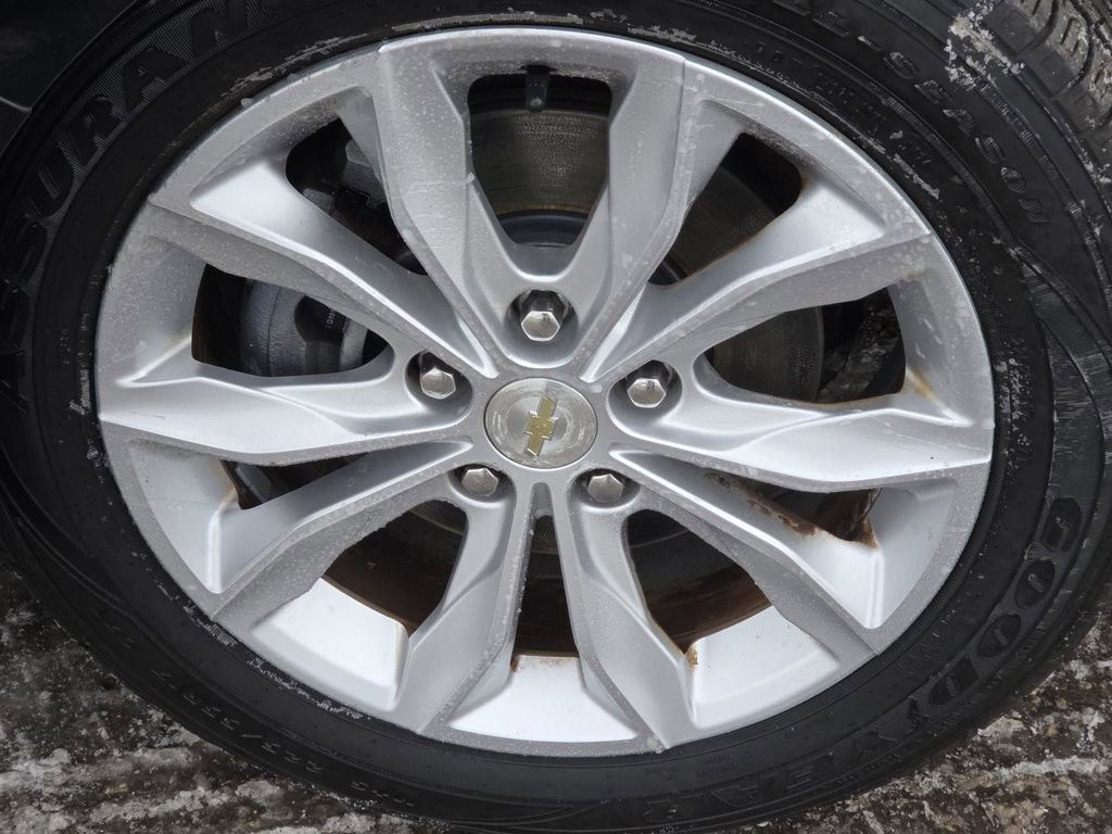 Used 2019 Chevrolet Malibu LT w/ LPO, Convenience Package 2 image 8