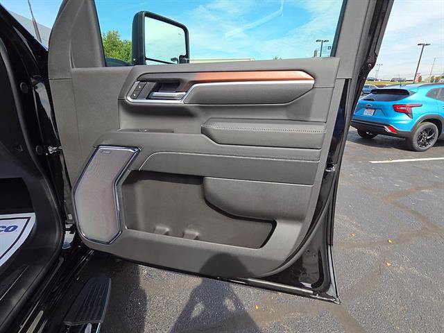 New 2026 GMC Sierra 2500 Denali w/ Technology Package AWD/4WD image 12