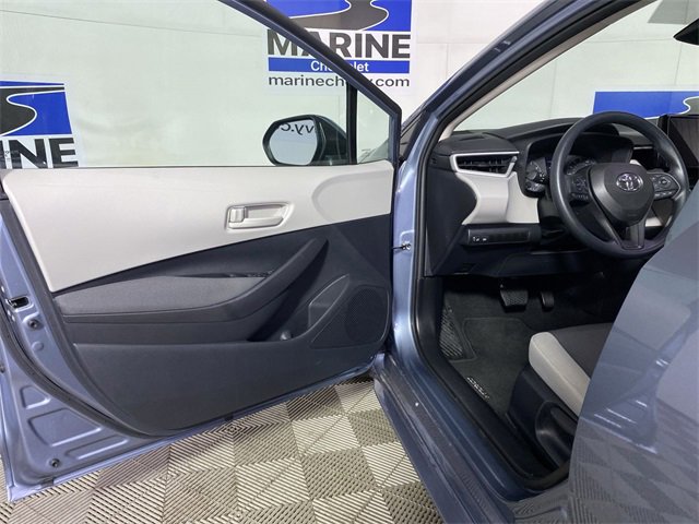 Used 2025 Toyota Corolla LE image 26