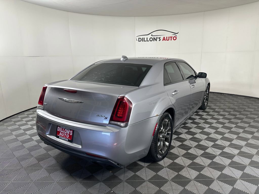 Used 2016 Chrysler 300 S image 7