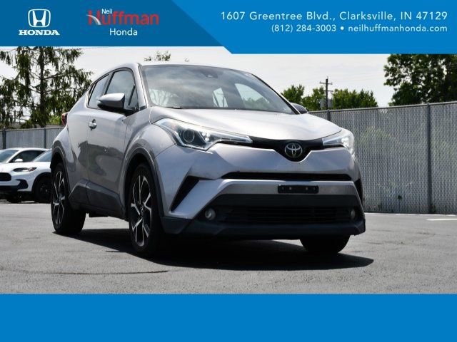 Used 2018 Toyota C-HR XLE FWD image 1