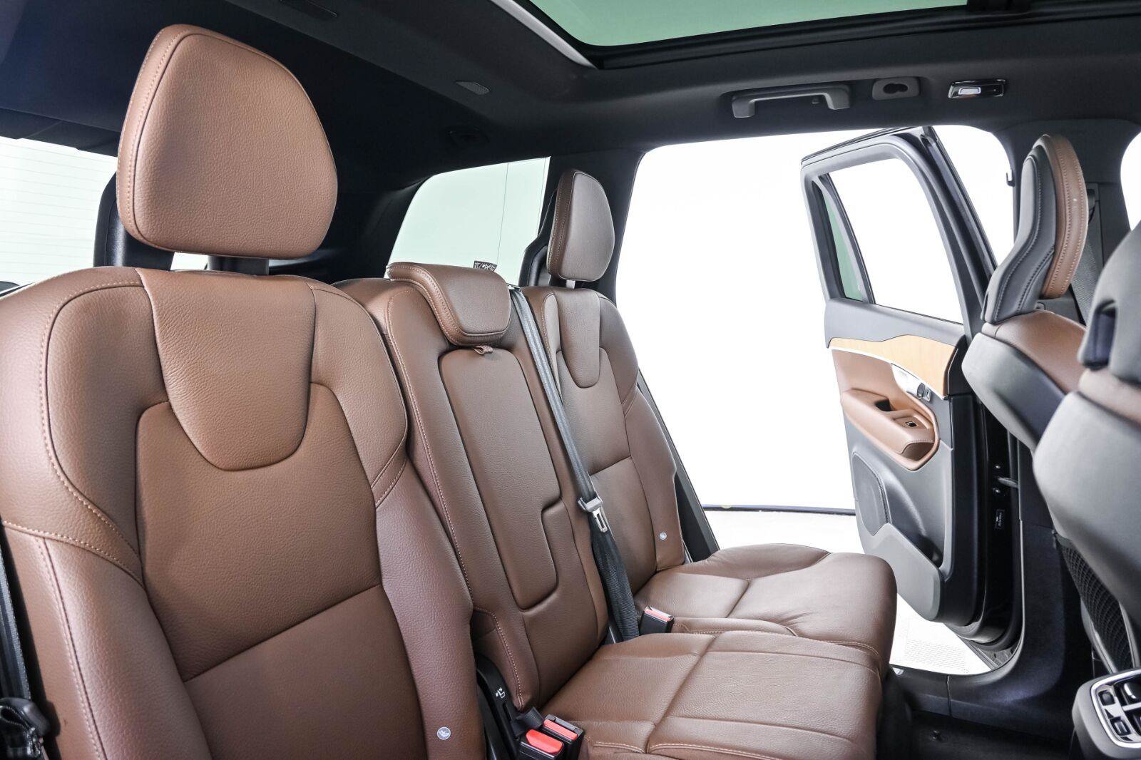Certified 2024 Volvo XC90 T8 Plus w/ Protection Package Premier AWD/4WD image 21