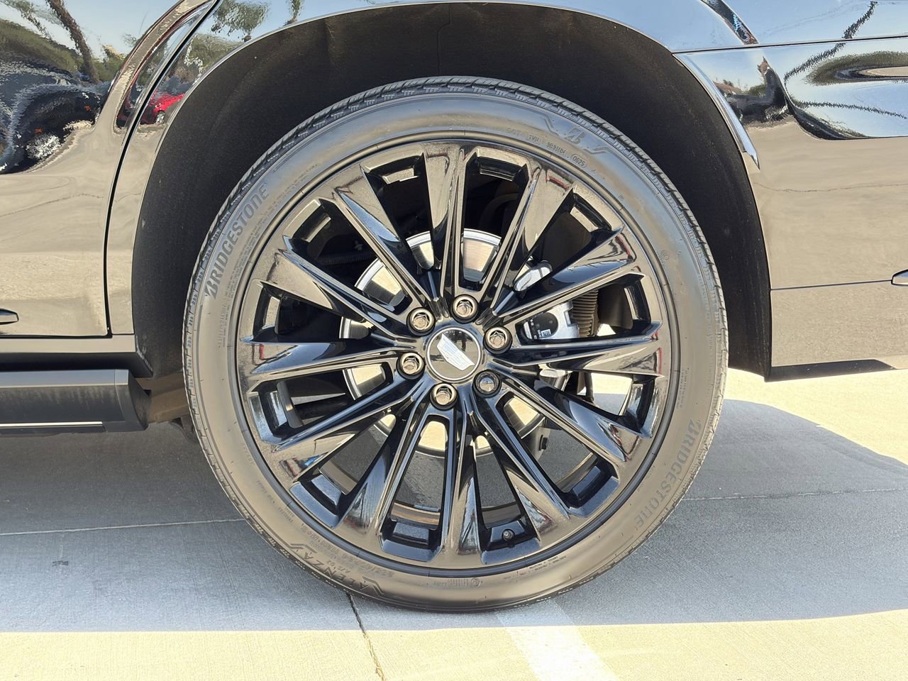 Certified 2025 Cadillac Escalade Sport Platinum w/ LPO, ONYX Package AWD/4WD image 10