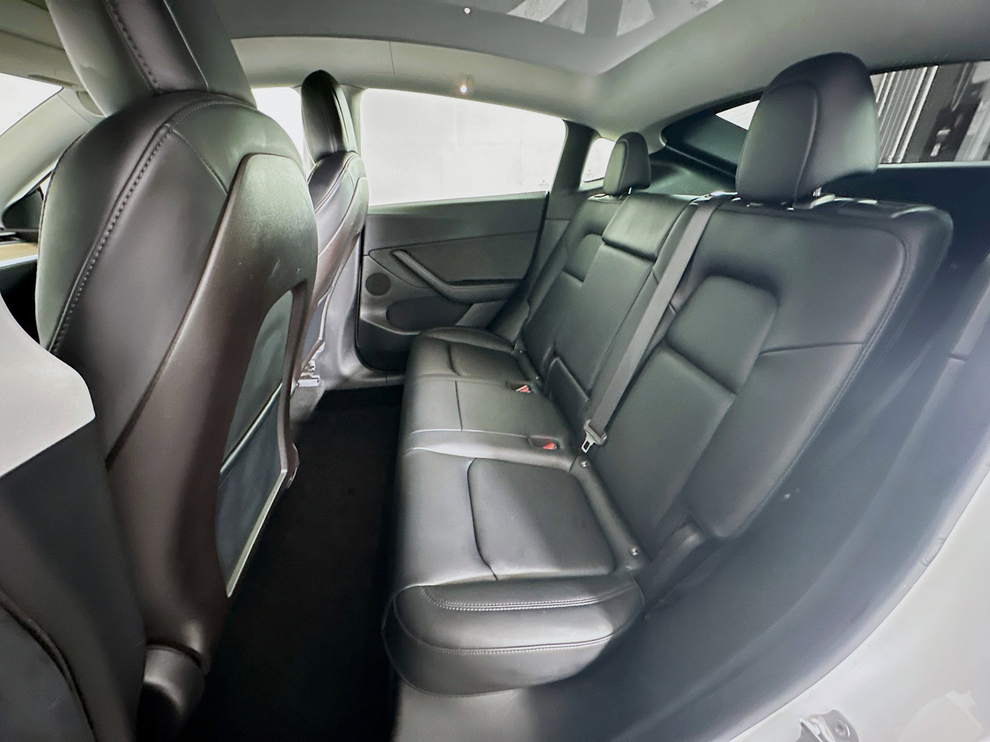 Used 2021 Tesla Model Y Long Range image 27