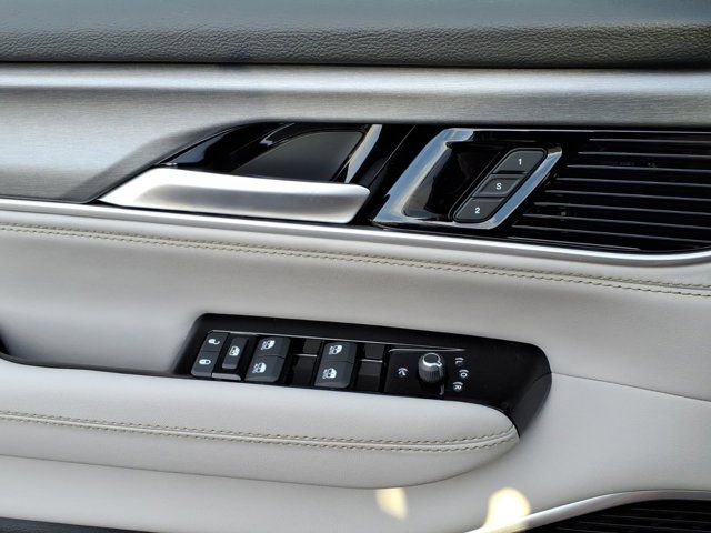 New 2026 Jeep Grand Wagoneer L 4WD image 13