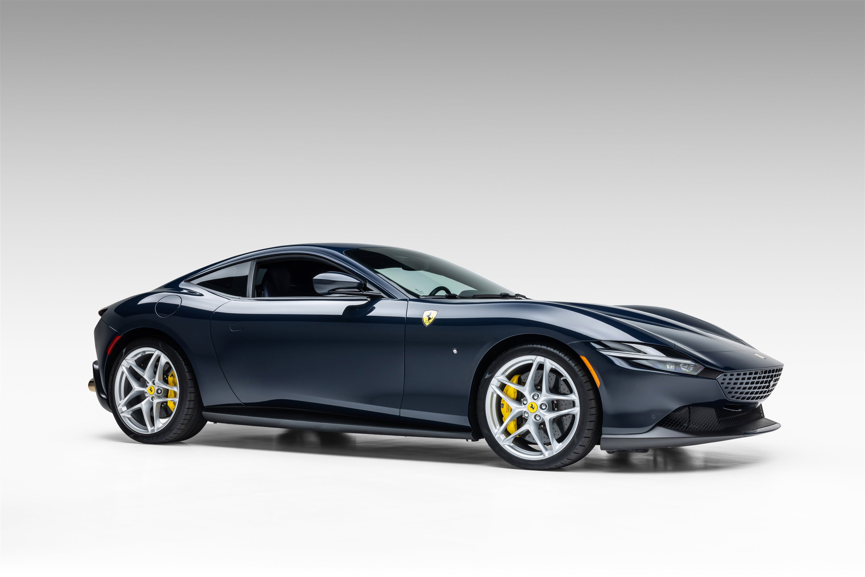 Certified 2021 Ferrari Roma image 16