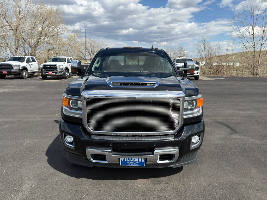 Used 2019 GMC Sierra 3500 Denali w/ Duramax Plus Package AWD/4WD image 23