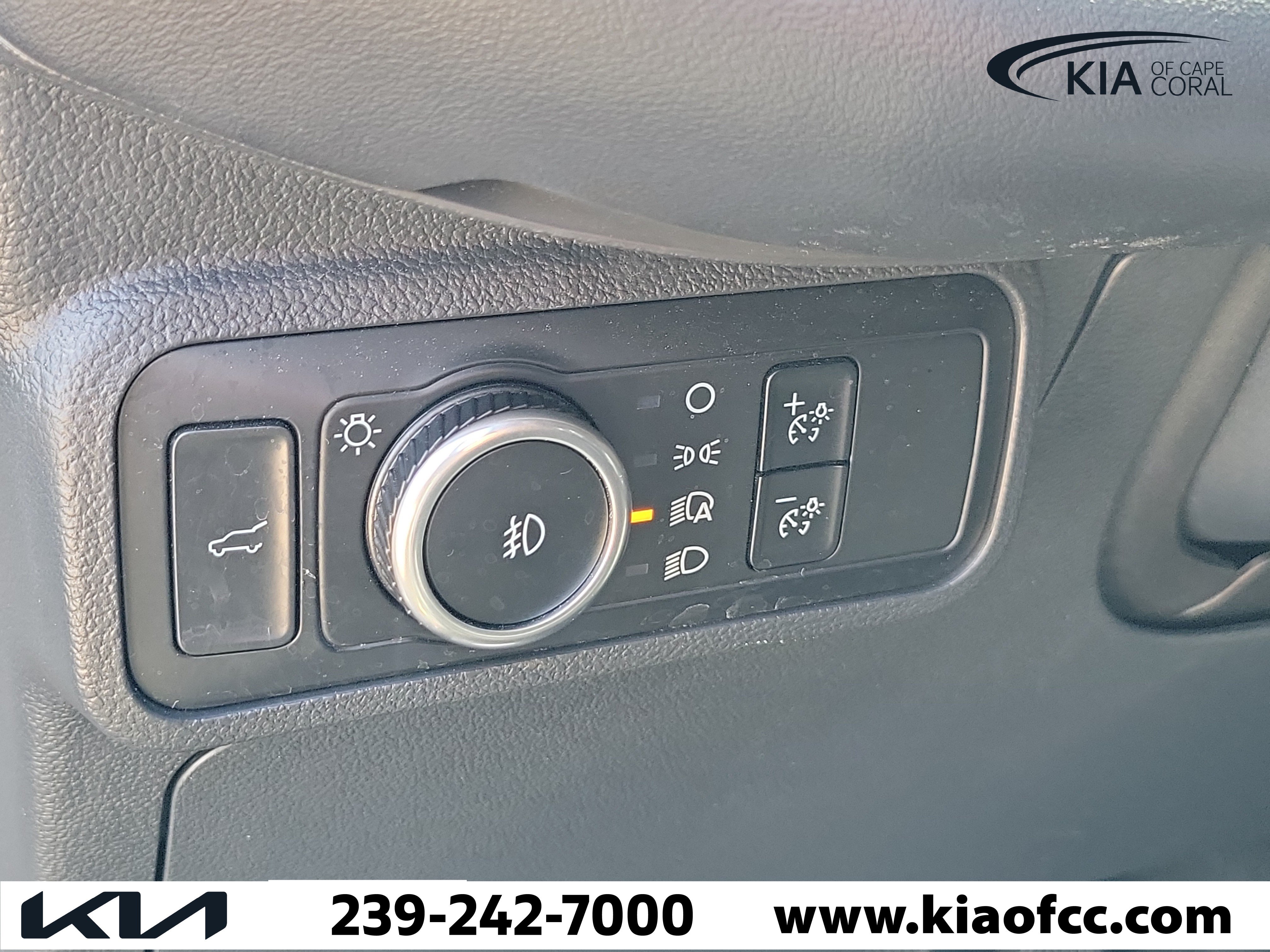 Used 2025 Ford Explorer ST AWD/4WD image 26