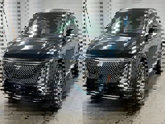 New 2025 Cadillac Lyriq Luxury
