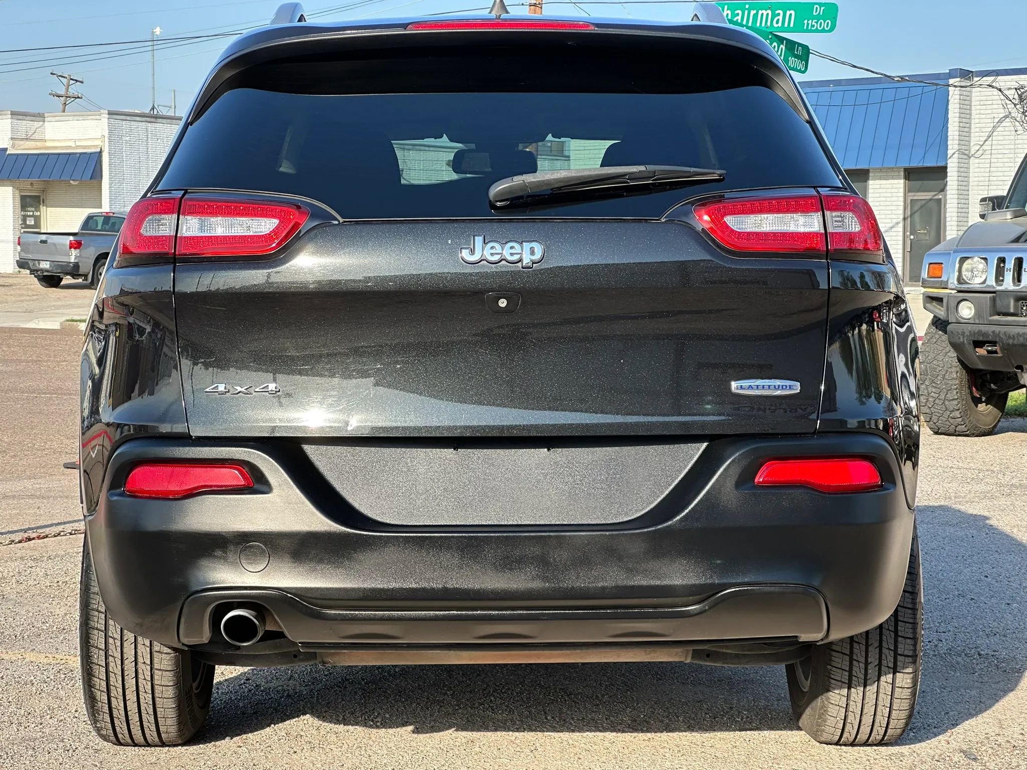 Used 2016 Jeep Cherokee Latitude AWD/4WD image 6