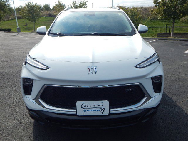 Used 2024 Buick Encore GX Sport Touring image 10