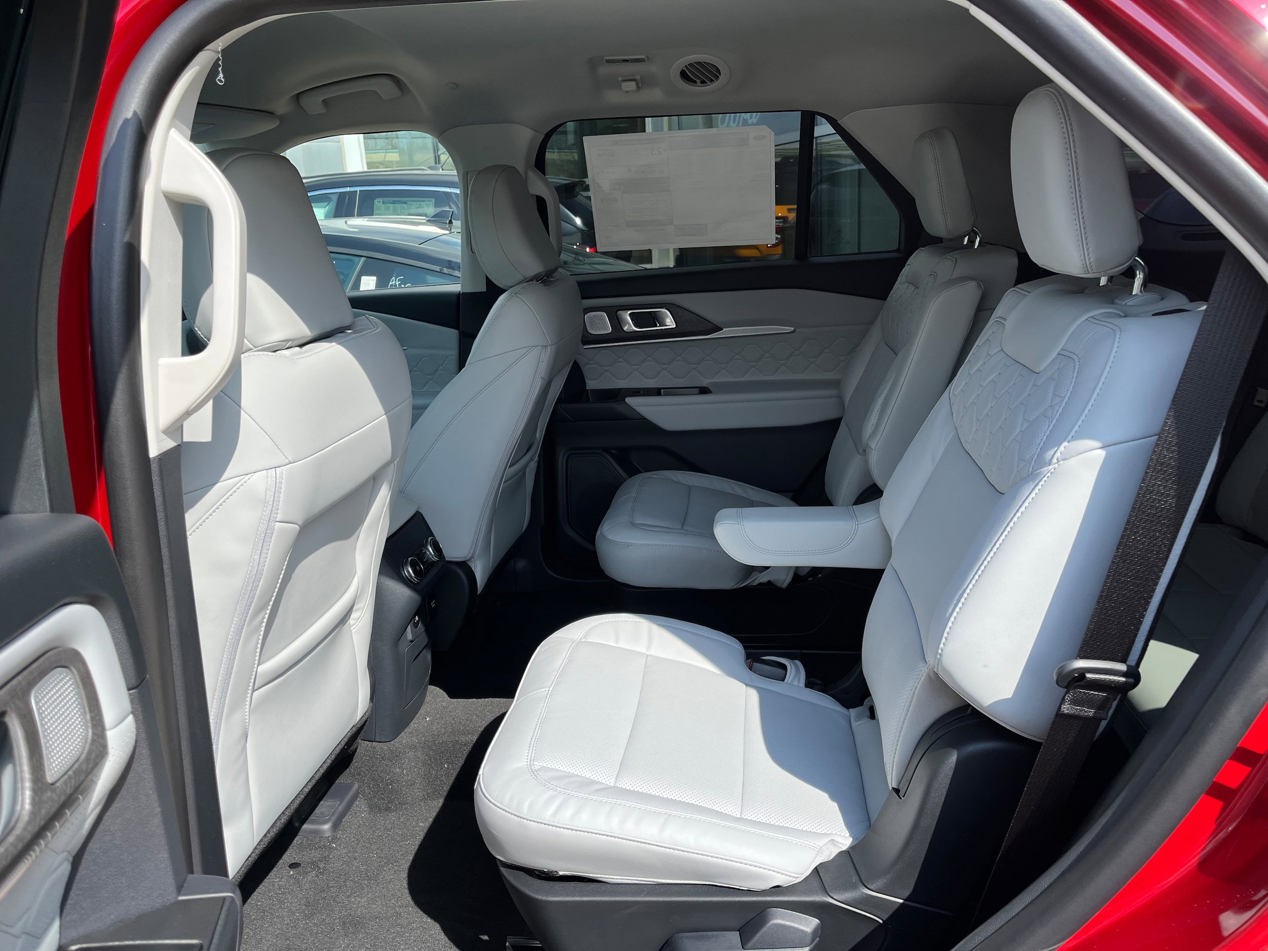 New 2026 Ford Explorer Platinum w/ LUX Leather Package image 16