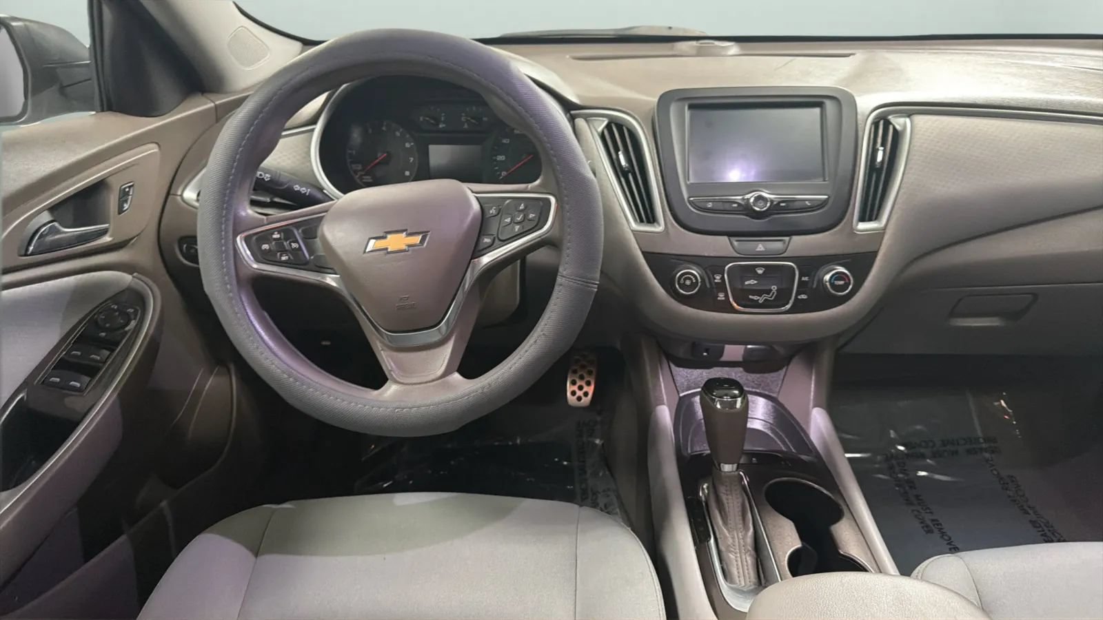 Used 2017 Chevrolet Malibu LS FWD image 10