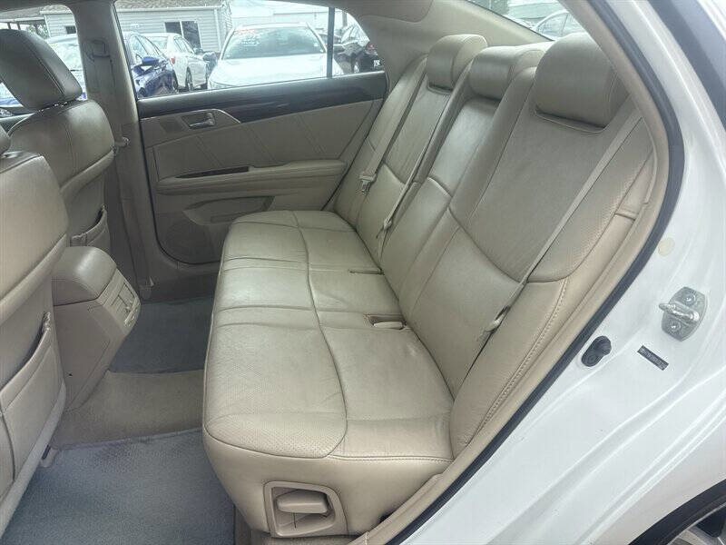 Used 2010 Toyota Avalon XL FWD image 14
