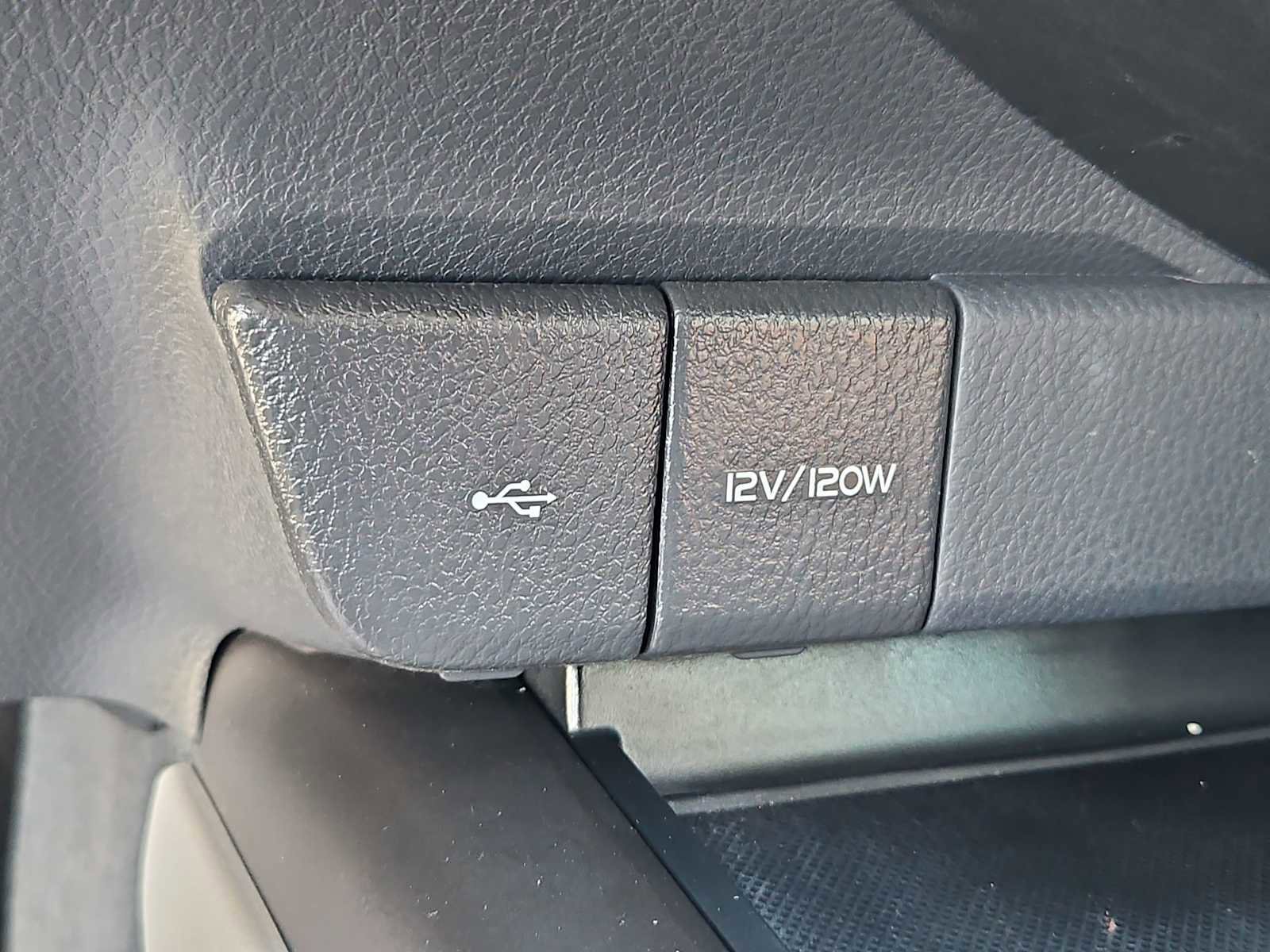 Used 2024 Toyota Camry SE FWD image 30