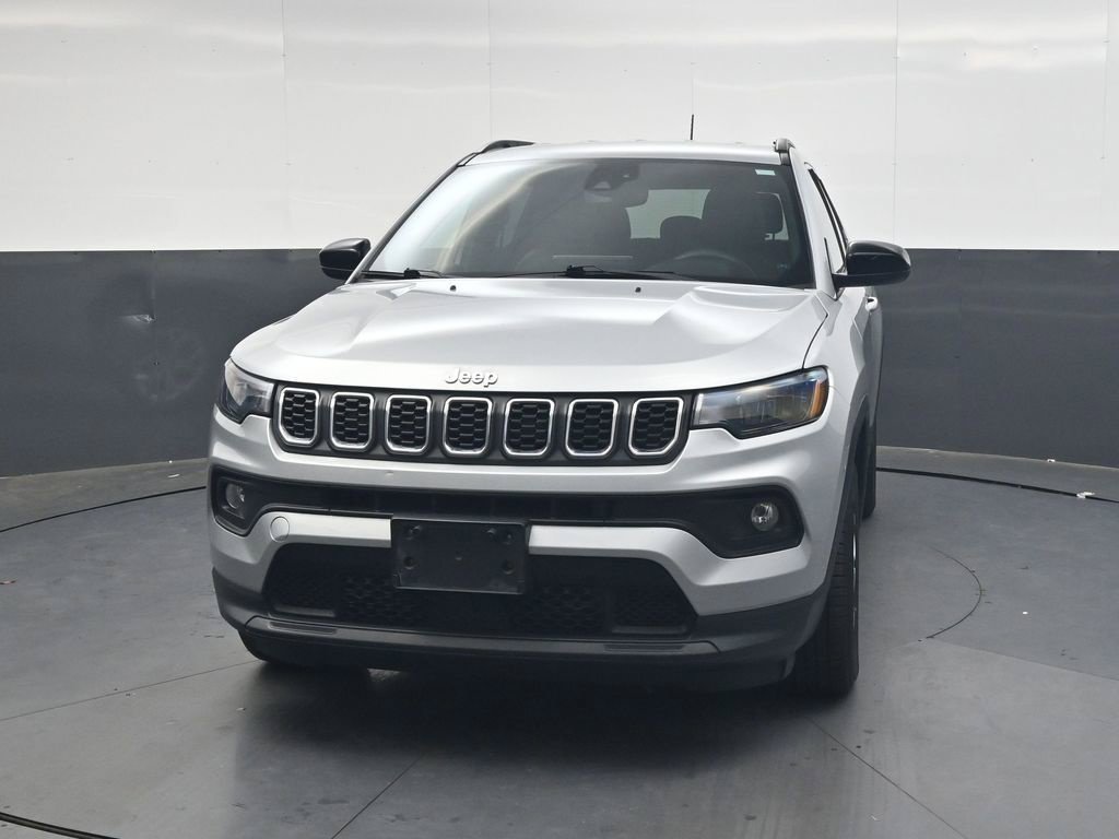 Used 2024 Jeep Compass Latitude AWD/4WD image 12