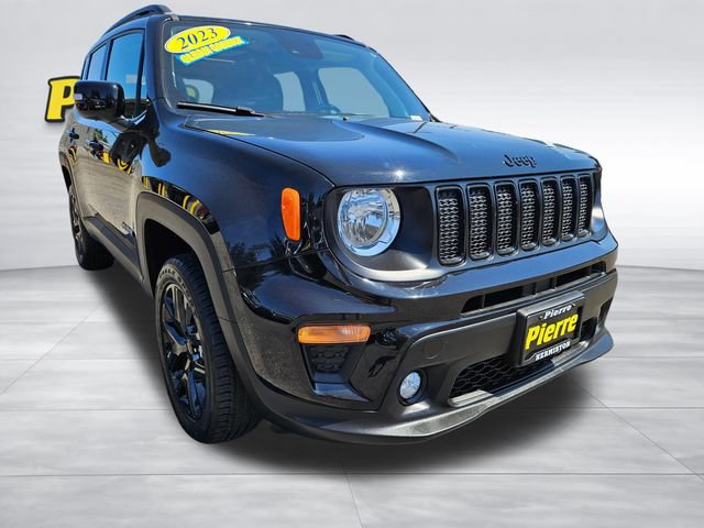 Used 2023 Jeep Renegade Altitude w/ Sun/Sound Group AWD/4WD image 8