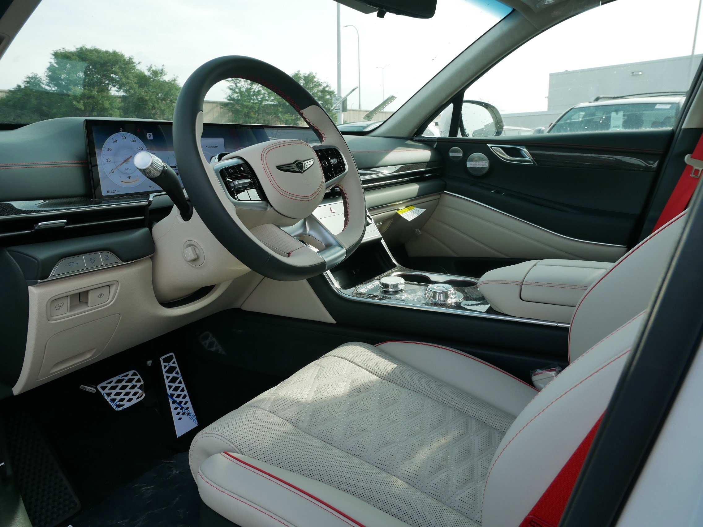 New 2025 Genesis GV80 3.5T e-SC image 4