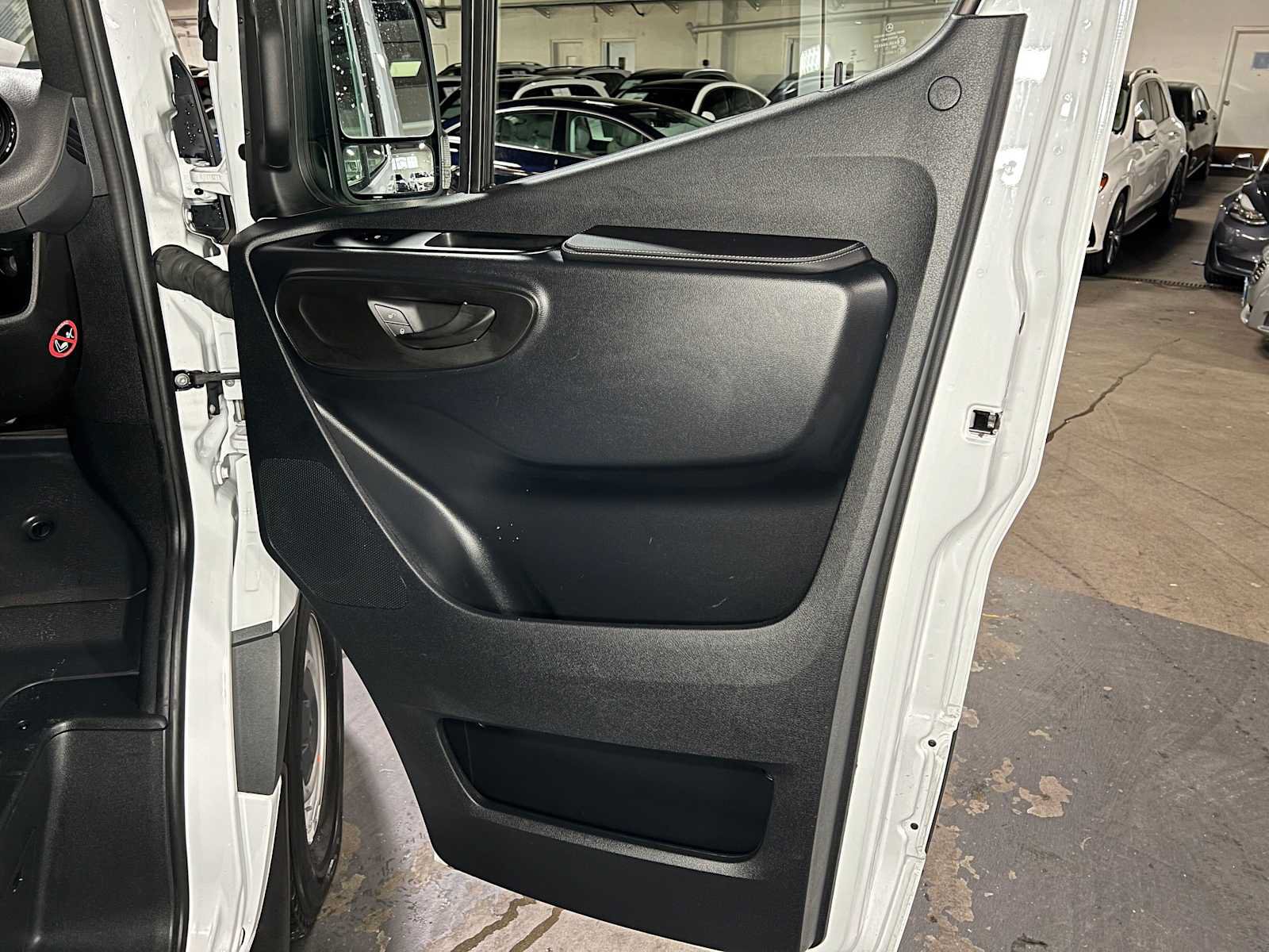 Used 2025 Mercedes-Benz Sprinter 2500 image 11