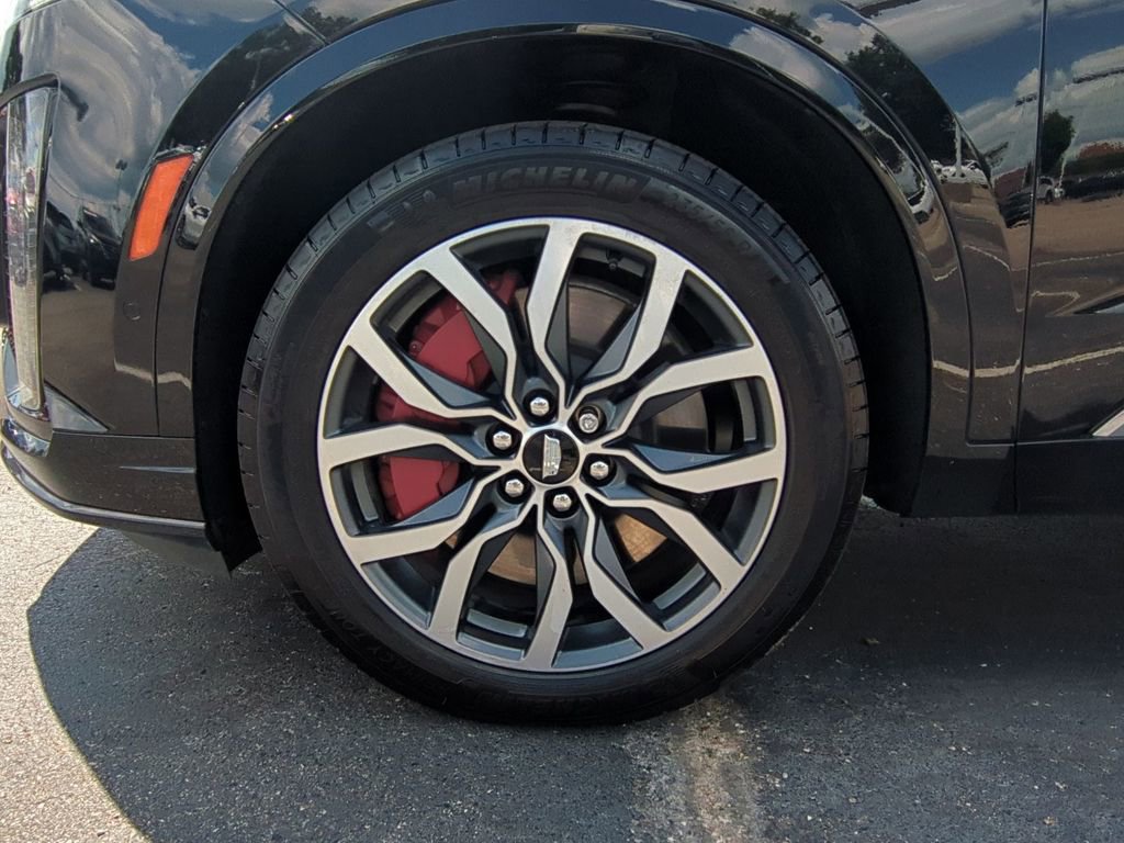 Used 2024 Cadillac XT6 Sport w/ Technology Package image 34