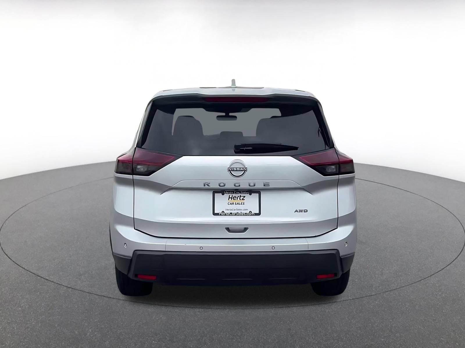 Used 2025 Nissan Rogue SV AWD/4WD image 10