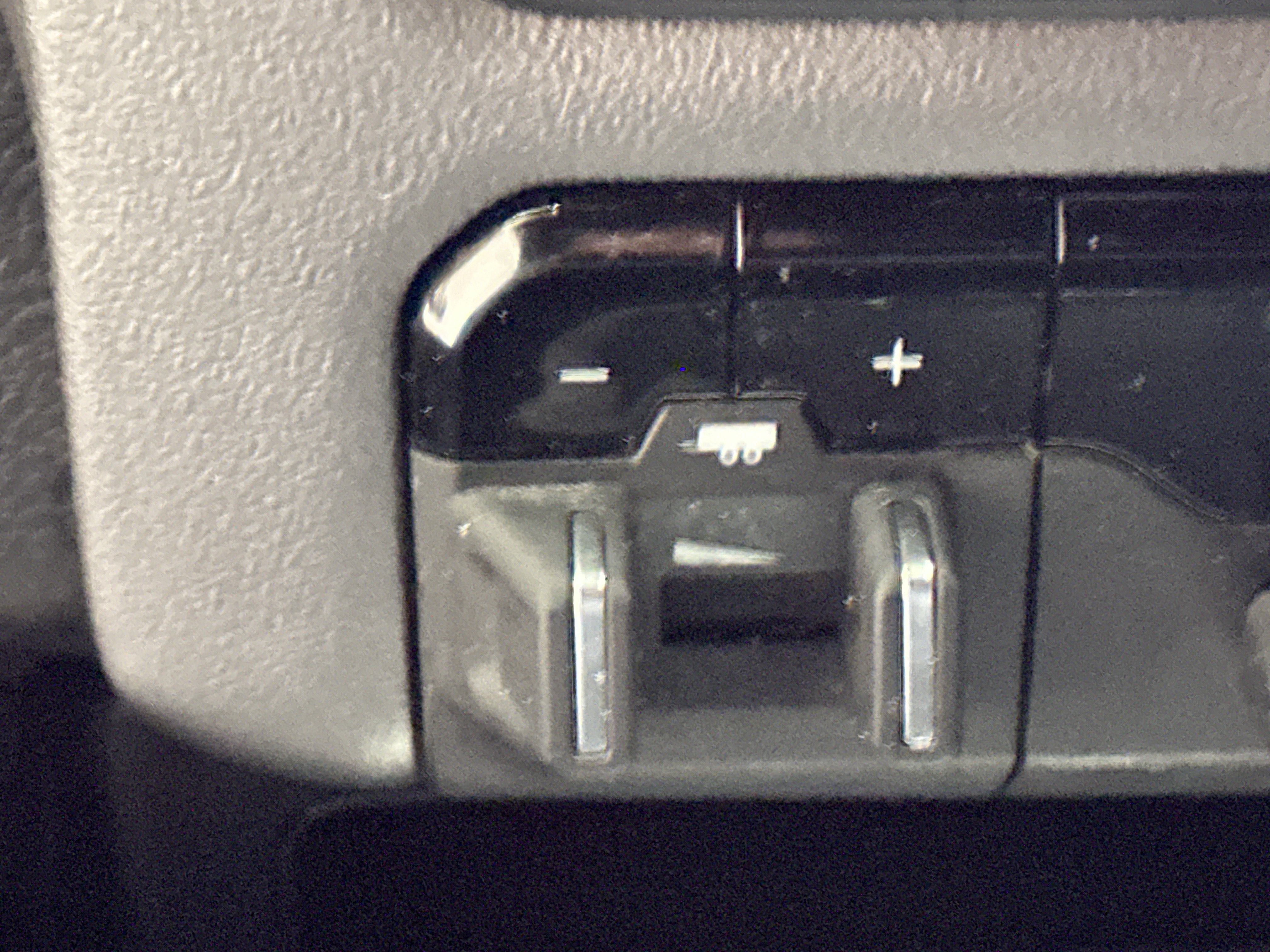 Used 2023 RAM 1500 Big Horn AWD/4WD image 35