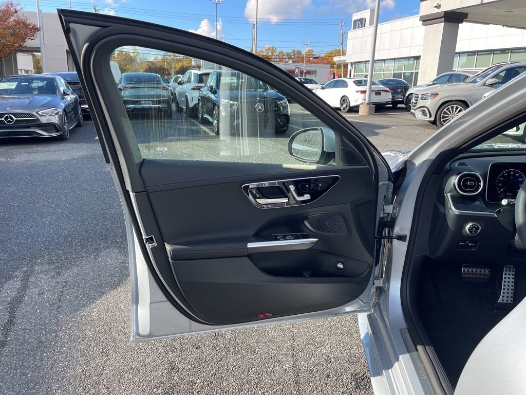 New 2026 Mercedes-Benz C 300 4MATIC Sedan image 21