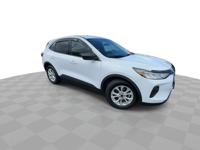 Used 2024 Ford Escape Active w/ Cold Weather Package FWD image 2