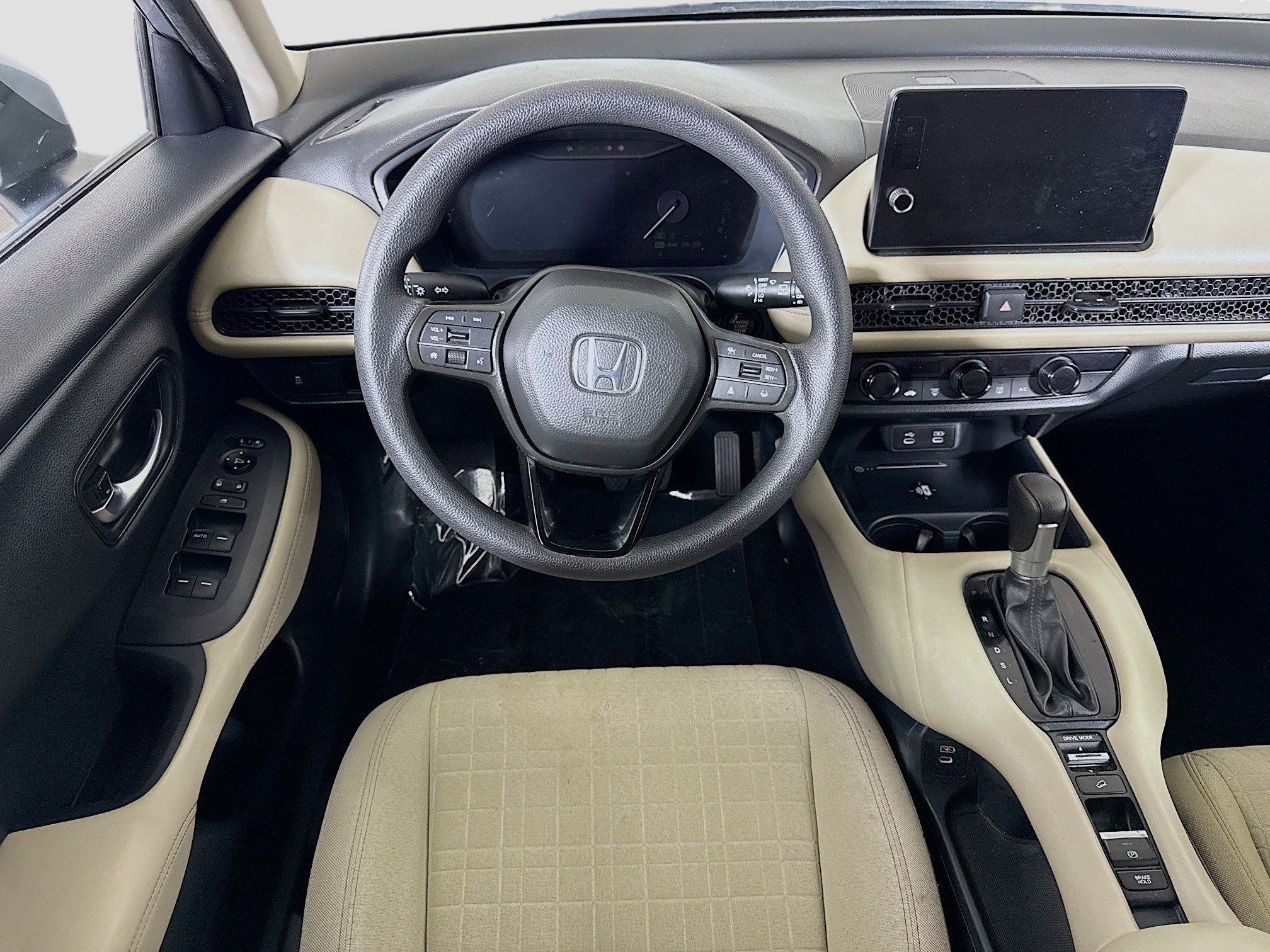 Used 2026 Honda HR-V LX image 17
